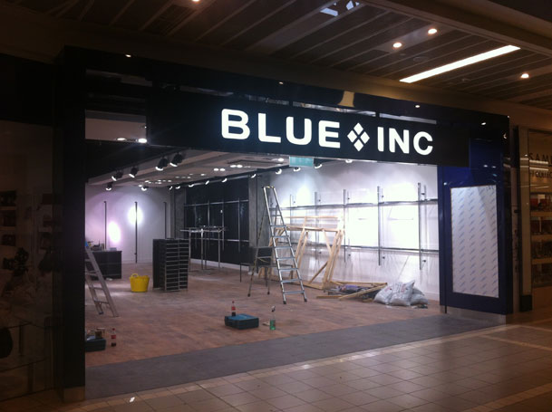 Illuminated sign for Blue Inc